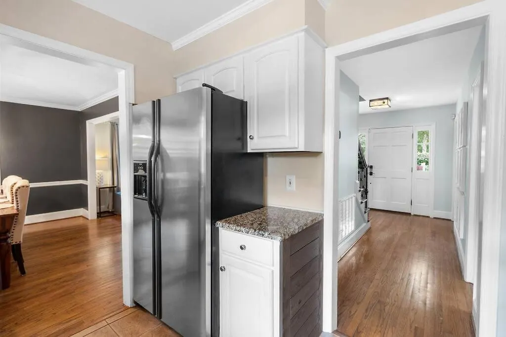 Holiday home Cozy Home W/ Pool + Baby Gear In Prime Area Charlotte