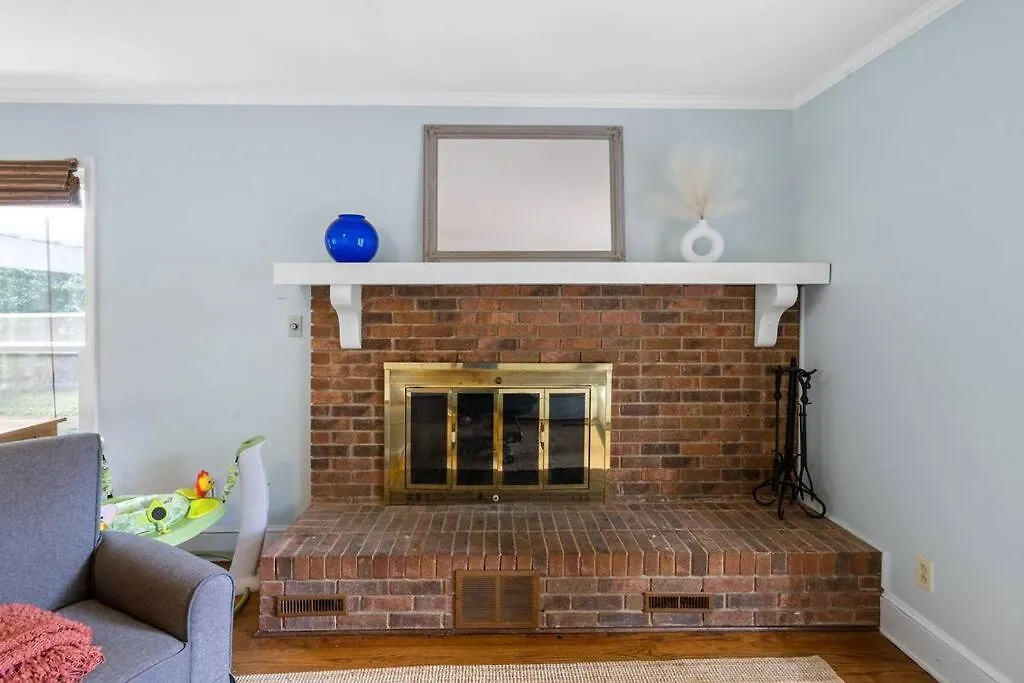 Cozy Home W/ Pool + Baby Gear In Prime Area Charlotte
