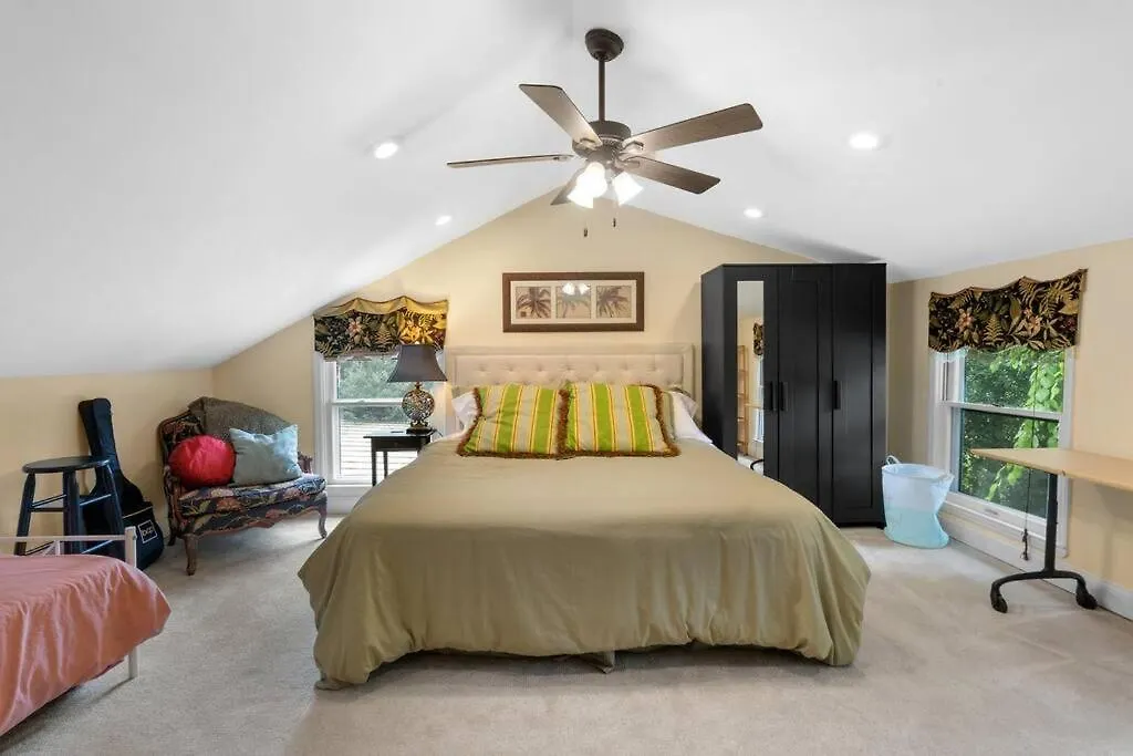Holiday home Cozy Home W/ Pool + Baby Gear In Prime Area Charlotte